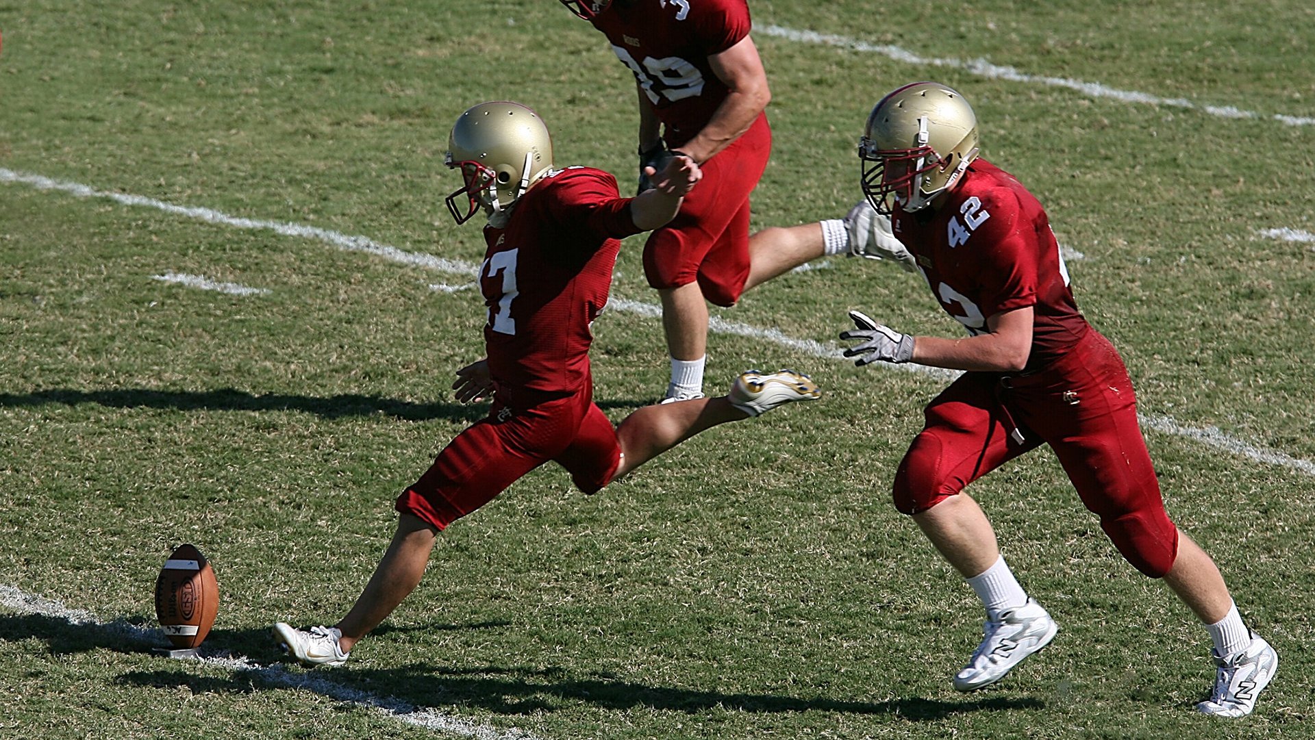 中国足球比赛节奏起伏对情绪管理影响分析，足球节奏越来越快