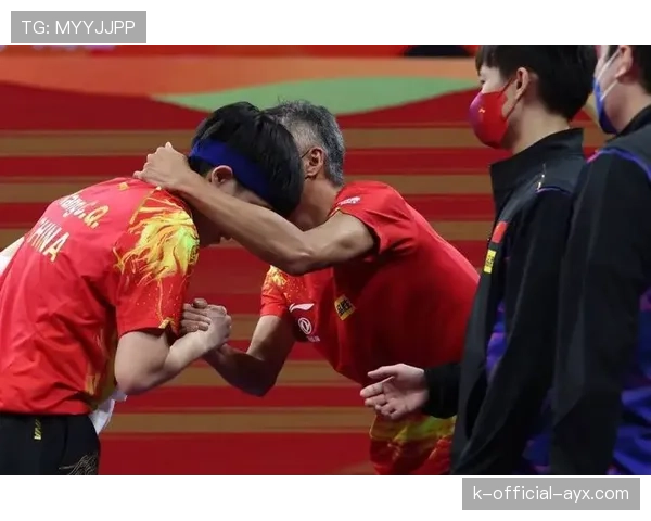 解析[选手名]在TI决赛局的心理博弈：他算准了对手不敢在这里开团！👀（347 ）