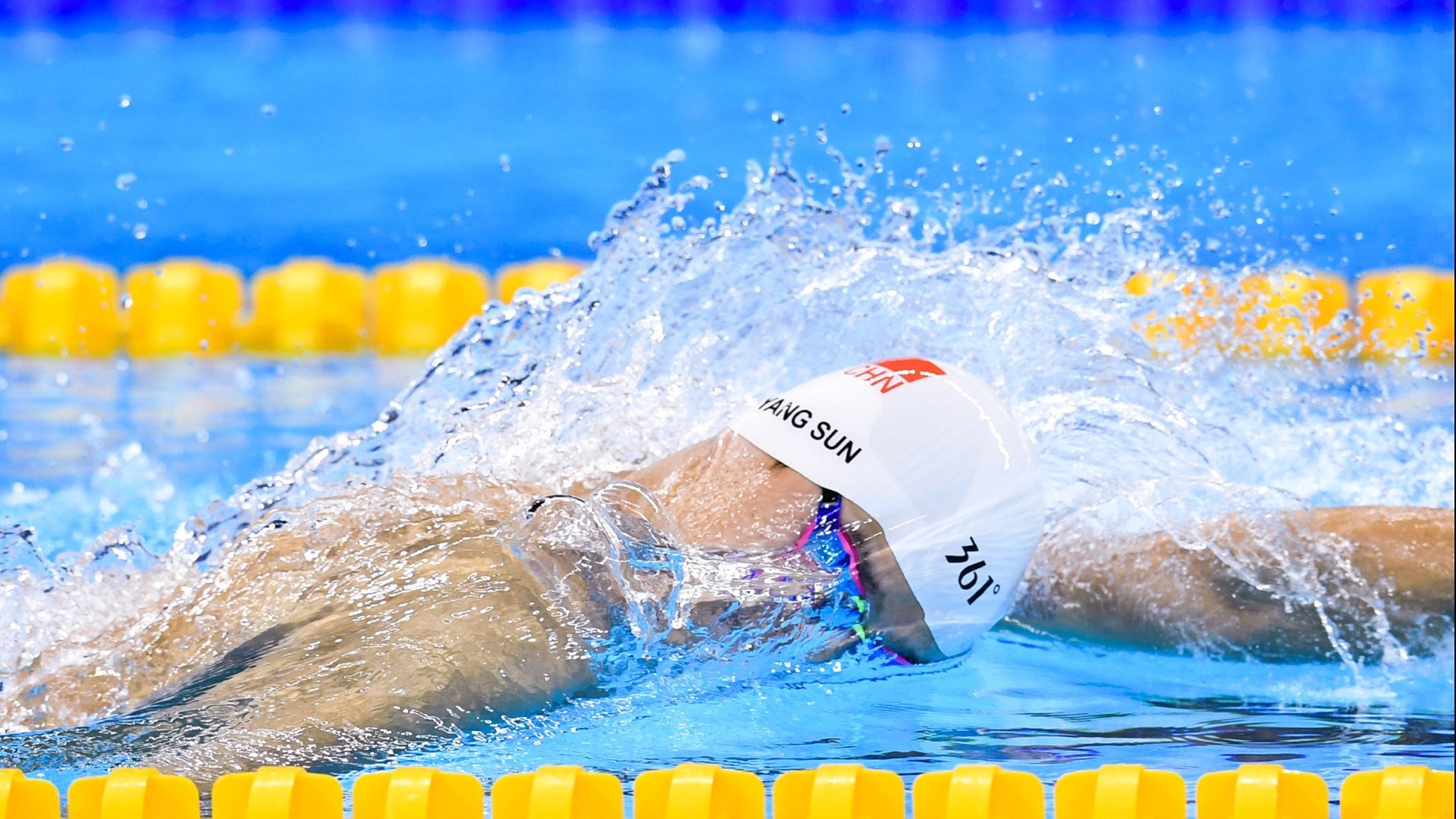 世界青少年马拉松激励青年勇攀高峰，青少年创客马拉松