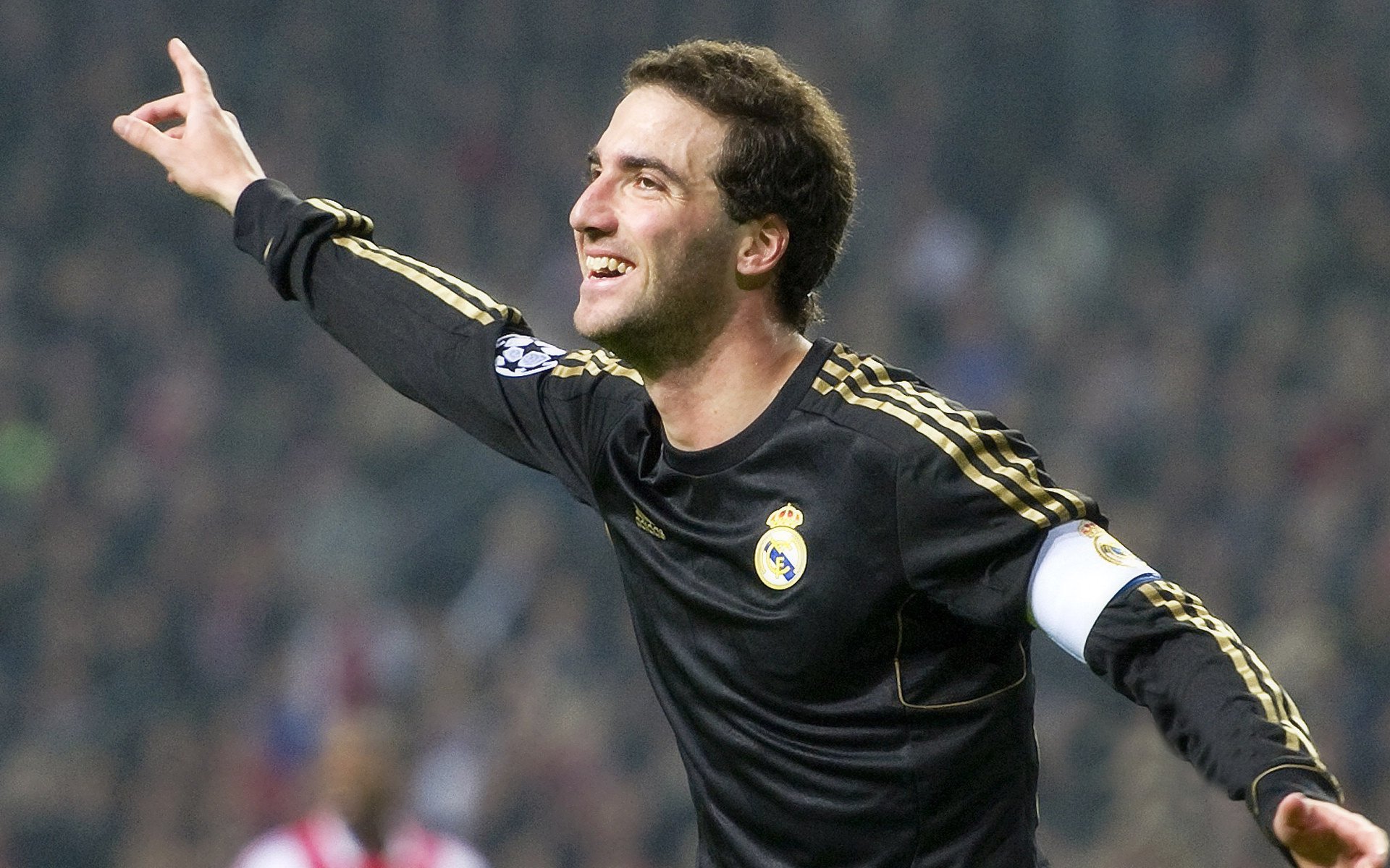 西甲:巴塞罗那连续两场零封,防线稳固,巴塞罗那队